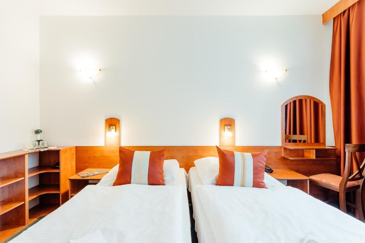 Hotel Sachticka Banská Bystrica Eksteriør bilde