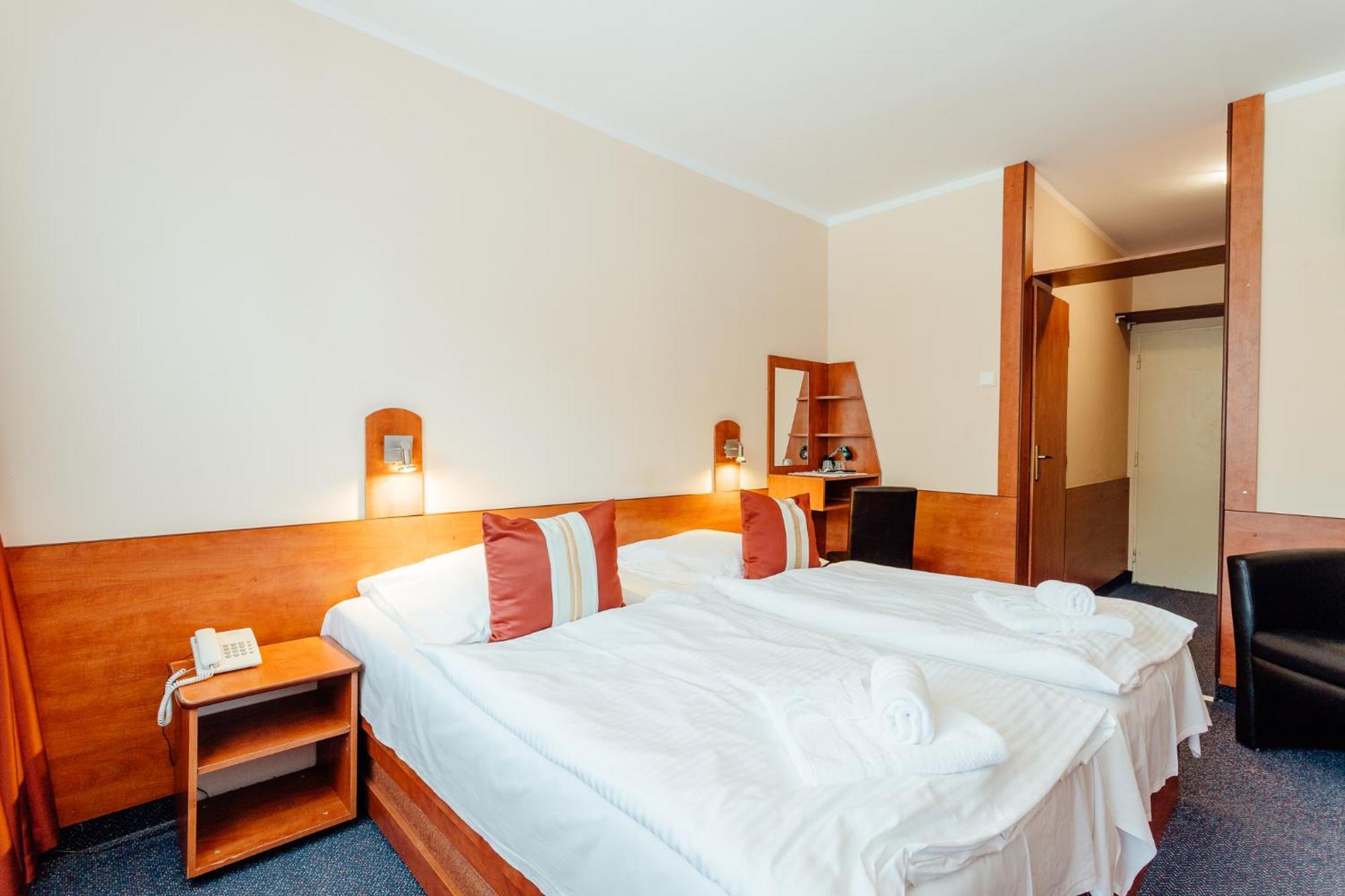 Hotel Sachticka Banská Bystrica Eksteriør bilde