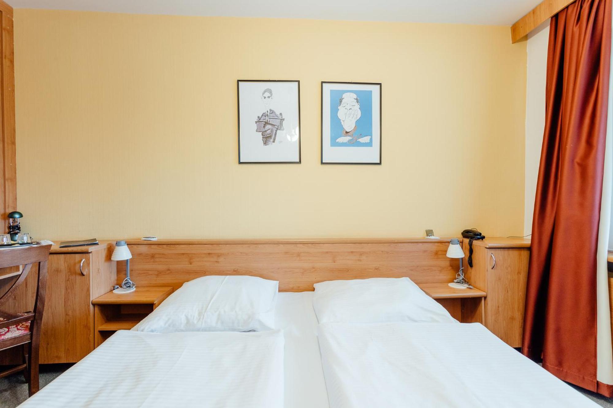 Hotel Sachticka Banská Bystrica Eksteriør bilde
