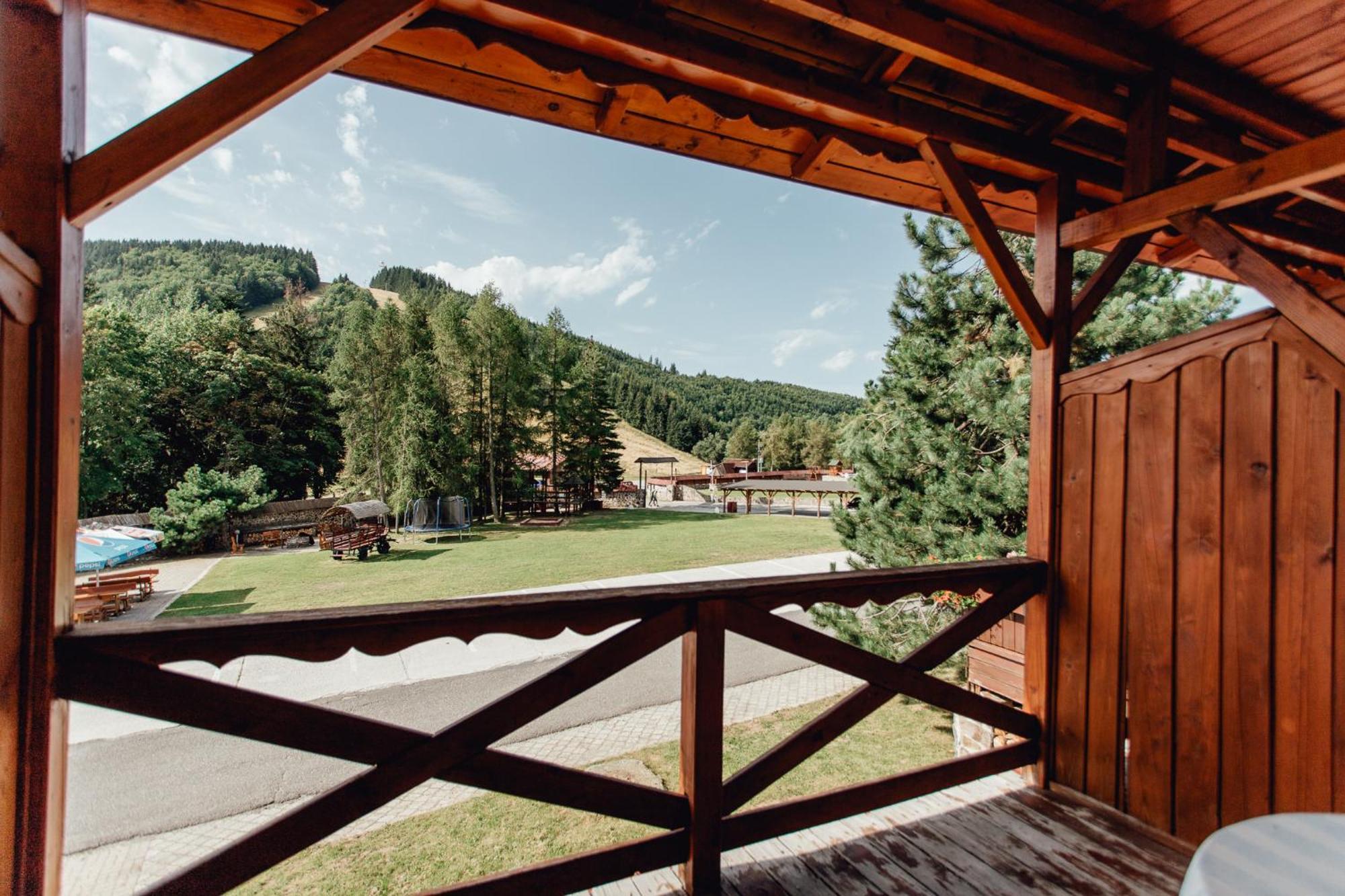Hotel Sachticka Banská Bystrica Eksteriør bilde
