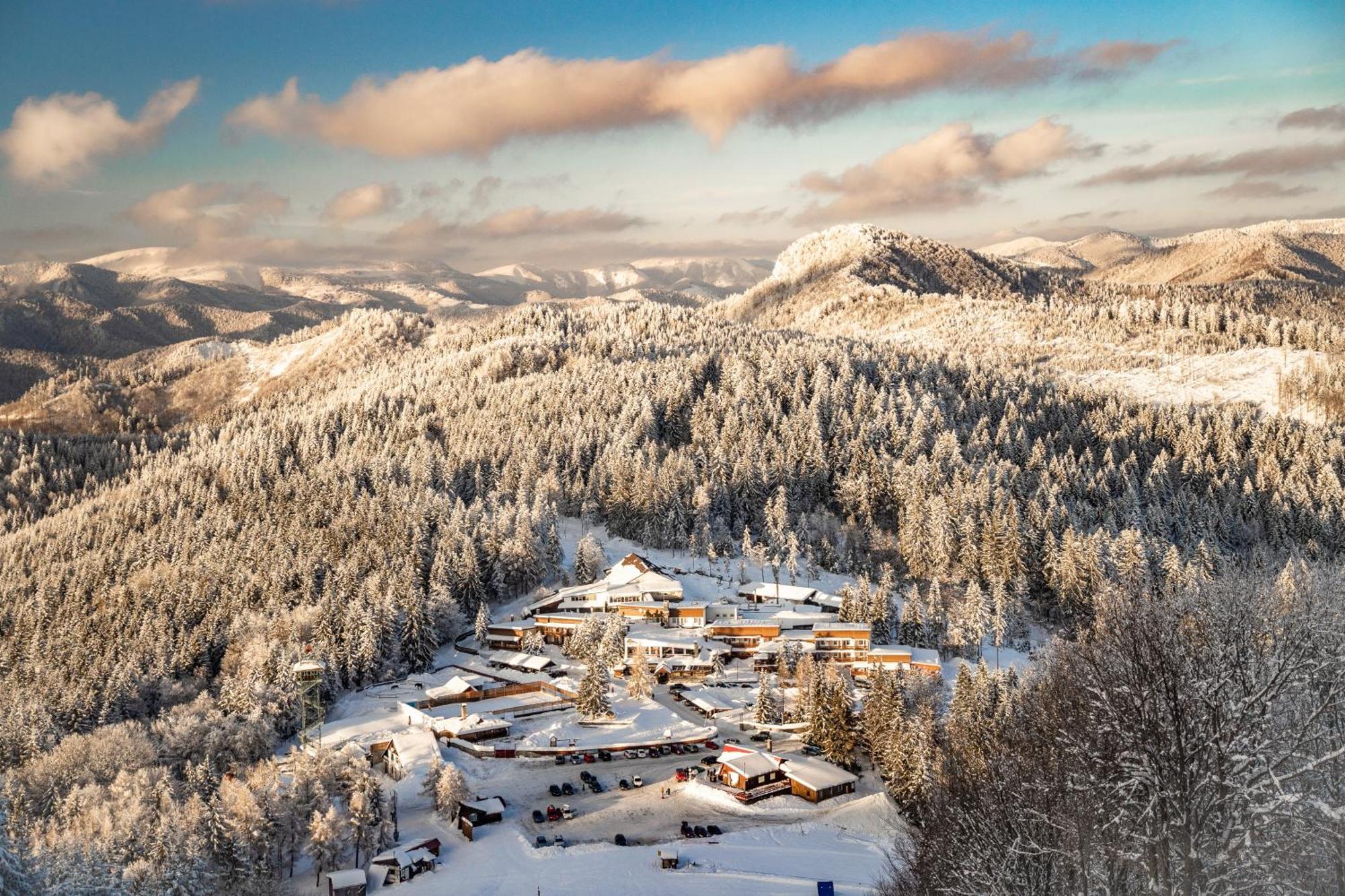 Hotel Sachticka Banská Bystrica Eksteriør bilde