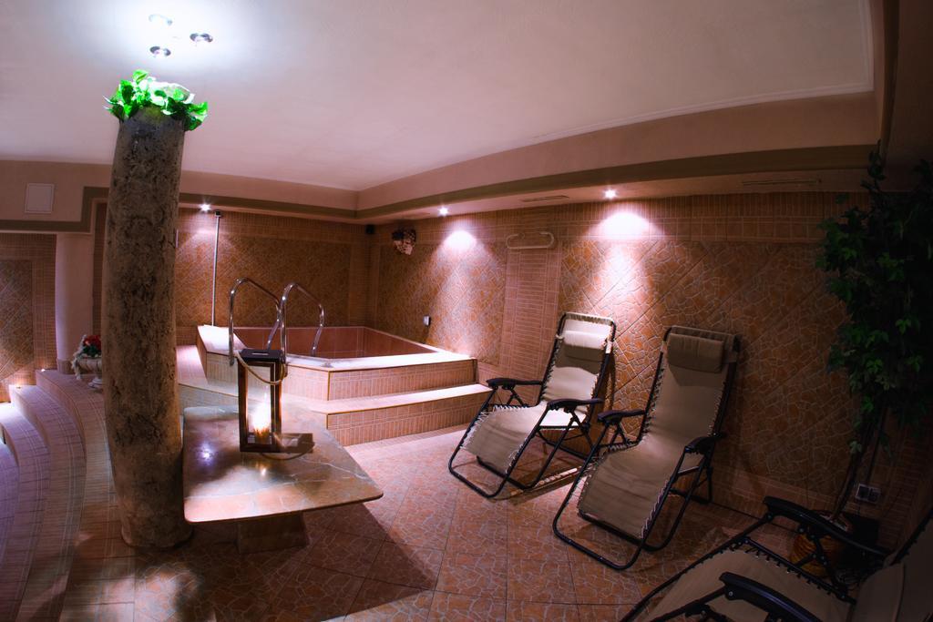 Hotel Sachticka Banská Bystrica Eksteriør bilde