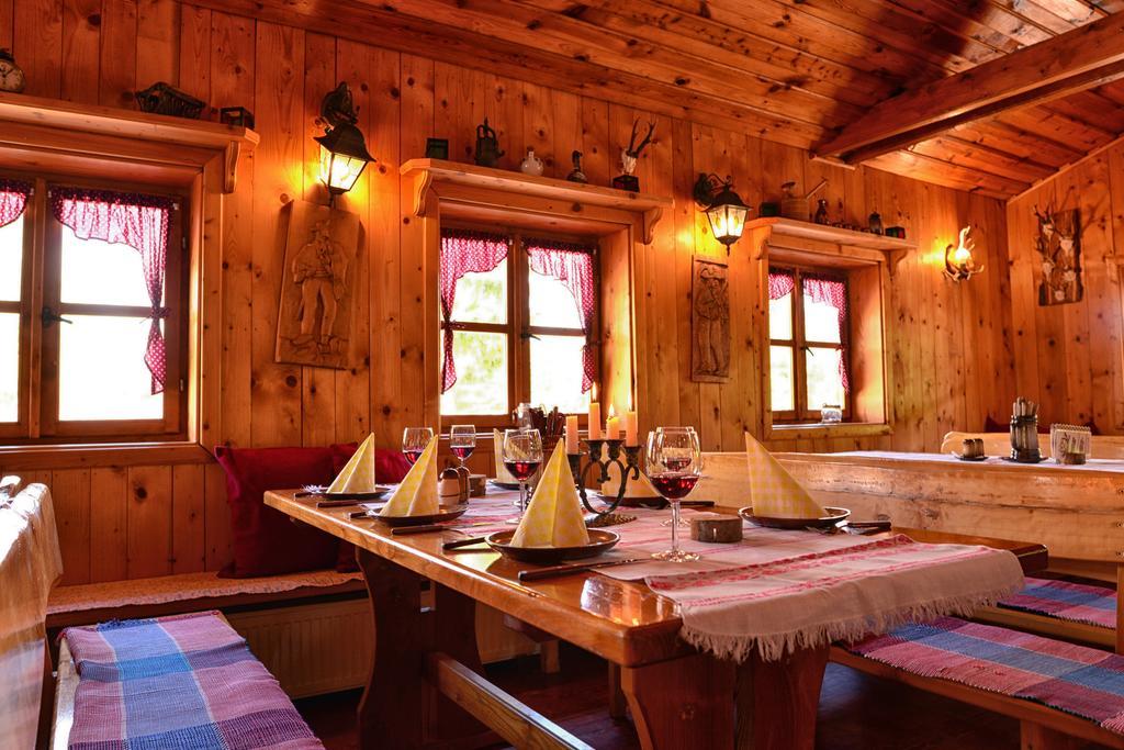 Hotel Sachticka Banská Bystrica Eksteriør bilde