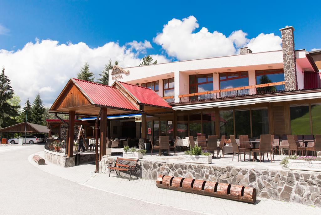 Hotel Sachticka Banská Bystrica Eksteriør bilde